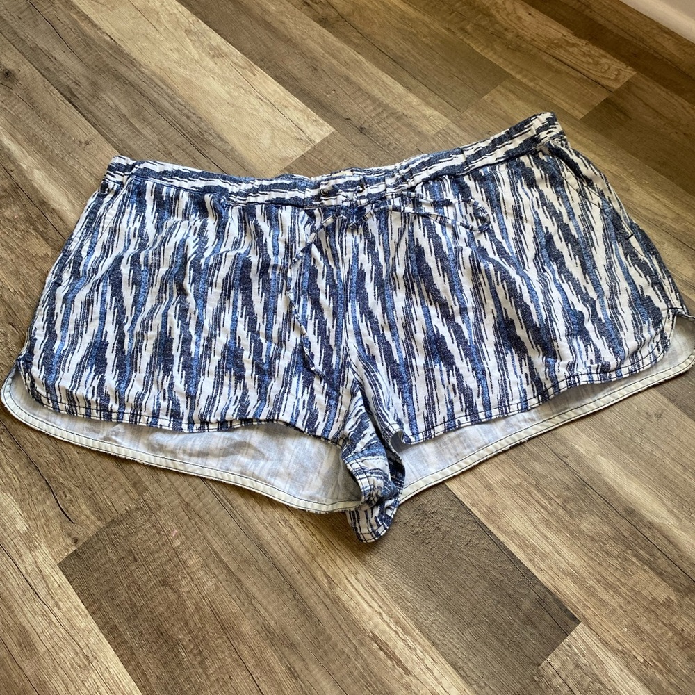 J. Crew size XXL shorts.
